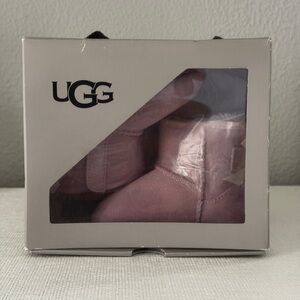 NIB Jesse Bow II UGG boot size 2/3